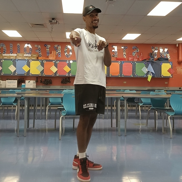 Meet your Posher, Jordan - Picture 4 of 4